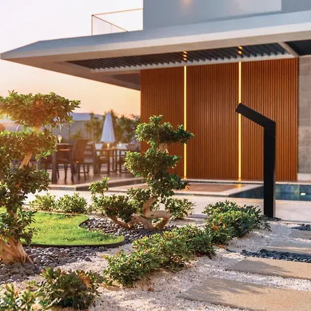Aura B Villa